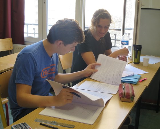 Cours particuliers en MPSI : taupin de premi&egrave;re ann&eacute;e en s&eacute;ance avec son professeur